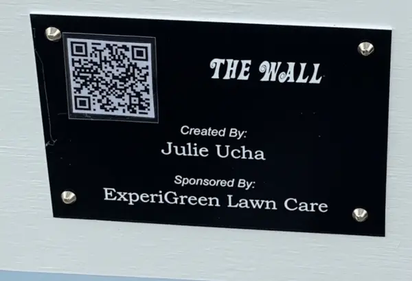 Benches-on-the-Avenue-ExperiGreen